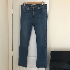 Levi’s slight curve 14/32